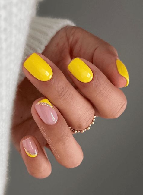 Get ready for summer with these trendy nail designs! From bright colors to fun patterns, these 85 summer nails ideas will make your nails pop. #summernails #funnails #nailideas #naildesigns #nailinspo #yellownails Trendy Nails Yellow, Summer Nails Yellow, Trendy Classy Nails, Decoration Nails, Santa Nails, Christmas Gel, Milky Nails, Graduation Nails, October Nails