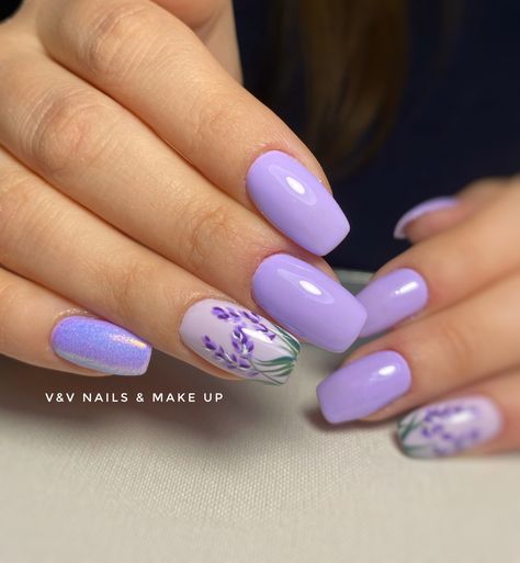 Nail Design Gold, Lilac Nails Design, Nails Dip, Nails Art Designs, Lilac Nails, Nails Yellow, Lavender Nails, Smink Inspiration, Purple Nail