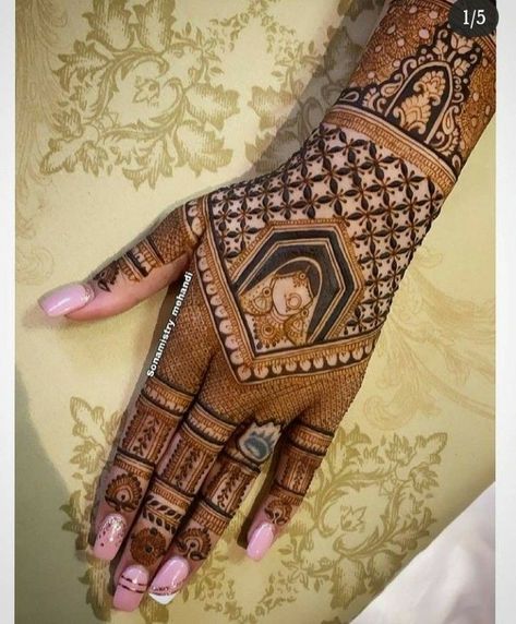 Mehendi Design For Wedding, Mehandi Wedding, Trending In 2023, 2023 Weddings, Design For Wedding, New Bridal Mehndi Designs, Mehndi Designs Bridal Hands, Mehndi Design Pictures, Very Simple Mehndi Designs