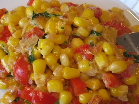 Corn Macque Choux South Louisiana Recipes, Maque Choux Recipe, Louisiana Cuisine, Creole Cooking, Cajun Dishes, Caribbean Cuisine, Creamy Corn, Cajun Cooking, Louisiana Recipes