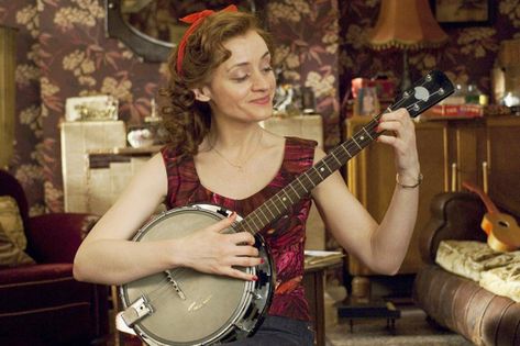 2009: BAFTA Award for Best Supporting Actress - Anne-Marie Duff nominated for her performance as Julia Lennon in Nowhere Boy Anne Marie Duff, Bafta Award, Nowhere Boy, English Actresses, Anne Marie, Andrew Garfield, John Lennon, The Duff, Movie Tv