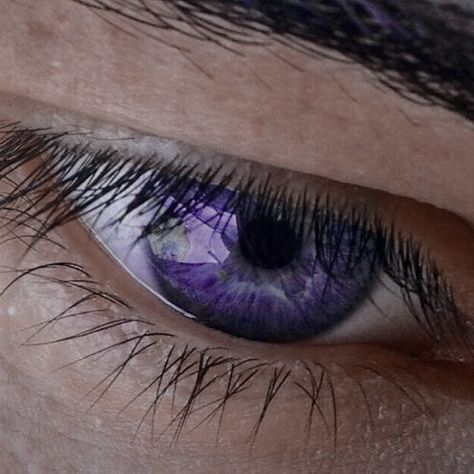 Indigo Eyes Aesthetic, Purple Eyes Aesthetic Male, Purple Guy Aesthetic, Violet Eyes Natural, Purple Eye Aesthetic, Purple Eyes Aesthetic, Purple Blue Eyes, Dark Purple Eyes, Lilac Eyes