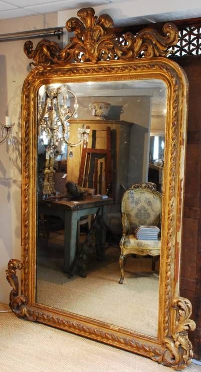 Large Wall Mirror Ideas, Mirror Against Wall, Massive Mirror, Oversized Mirrors, Wall Mirror Ideas, Gold Floor, Old Mirrors, French Mirror, Mirror Ideas