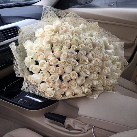 Bouquet Of White Roses, Boquette Flowers, Flowers Bouquet Gift, Flower Therapy, Beautiful Bouquet Of Flowers, Luxury Flowers, Flower Lover, Beautiful Bouquet, Rose Bouquet