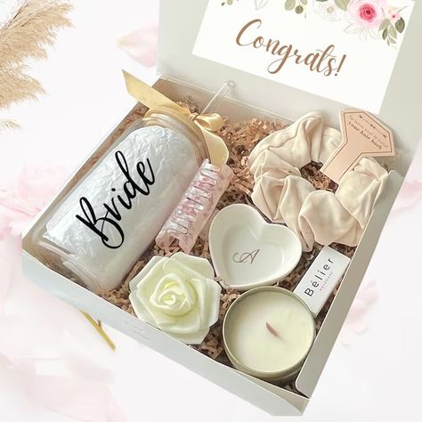 View Wedding Bridesmaids by BelierHandmade on Etsy Bride To Be Box, Bridal Shower Gift For Bride, Gift For Bride To Be, Personalized Bridal Shower Gifts, Personalized Ring Dish, Bridal Shower Gifts For Bride, Mother Of The Bride Gift, Foam Roses, Gift For Bride