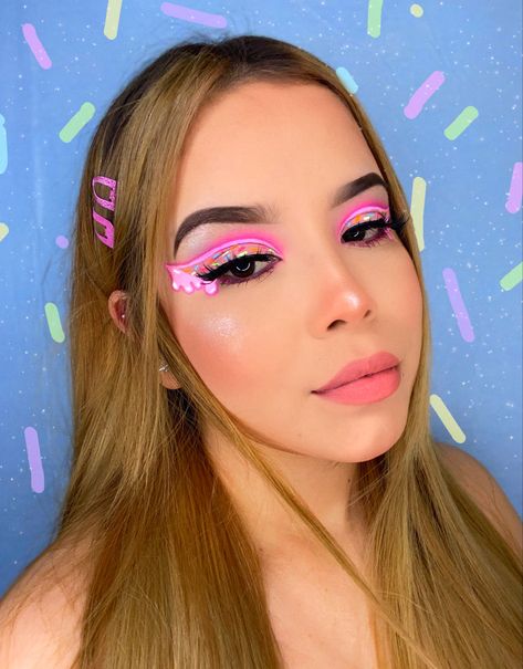 Ice Cream Eye Makeup, Ice Cream Makeup Looks, Cream Makeup, Lipstick Makeup, Cream Eyeshadow, Eyeshadow Looks, Simple Makeup, Body Painting, Fancy Dress