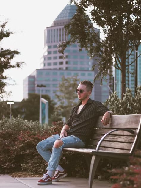 Man Sitting On Bench, Sitting On Bench, Male Senior Pictures, Mens Photoshoot Poses, Male Models Poses, Grad Photoshoot, Senior Pictures Boys, Storage Kitchen, Man Photography