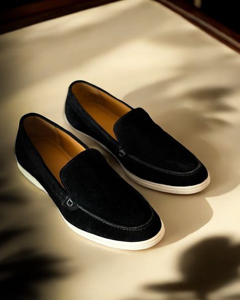 👞Whether you’re heading to a business meeting, a casual outing, or a special event, Leather Smith’s black loafers are your go-to choice for a polished, sophisticated look. 👞Perfect for any occasion, these loafers are a testament to timeless elegance and modern flair.Each pair is handcrafted by skilled artisans, ensuring unmatched quality and attention to detail. 📩Order your pair today and walk with confidence! #leathersmith #leather #leatherwork #leathershoes #leatherfashion #leatherfashio... Casual Loafers For Men, Dress Shoes Men Loafers, Leather Loafers For Men, Mens Loafers Casual, Mens Leather Loafers, Loafers For Men, Leather Sole Shoes, Black Loafers, Casual Loafers