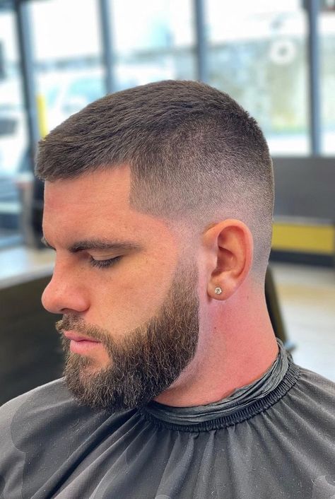 Short Mens Haircut Thick Hair, Short Haircut For Men Round Face, Short Hairstyles For Men With Round Faces, Short Mens Haircut With Beard Round Face, Close Cropped Hair Men, Crew Cut Haircut Men Short, Haircut For Men Round Face Shape, Hair And Beard Styles Haircuts Men's Cuts, Short Hair Men Round Face