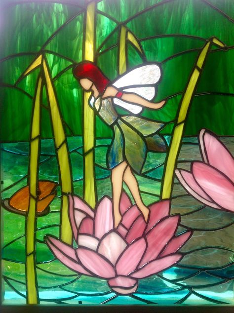 Alice In Wonderland Paintings, 3 Angels, Stain Glass Window Art, Sea Glass Mosaic, Glass Painting Patterns, Stained Glass Patterns Free, Glass Paintings, Glass Window Art, Cool Pencil Drawings