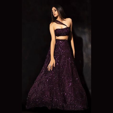 SurabhiChopraLabel on Instagram: “C O U T U R E ‘ 21 Malbec Hued Lehenga Set✨ Redefining tone on tone in a hue so exquisite; embroidery so fine fashioned for you to make a…” Indian Lehenga, Designer Lehenga, Chaniya Choli, Satin Silk, Bridal Lehenga, Wedding Wear, Lehenga Choli, Indian Wedding, Lehenga