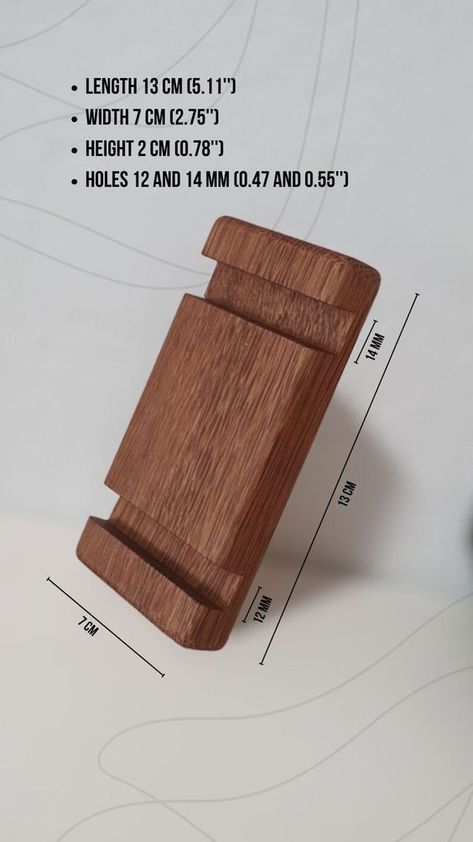 Small Woodworking Projects Mobile Phone Stand Wood, Cellphone Holder Diy Phone Stand, Cell Phone Holder Diy, Wooden Iphone Stand, Diy Phone Stand, Wooden Phone Holder, Wood Phone Holder, Cellphone Stand, Cellphone Holder