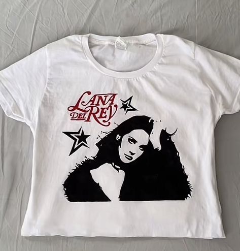 Lana Del Rey Shirt, Painted Clothes Diy, Red Season, Painted Clothes, Diy Shirt, T Shirt Diy, Uk Fashion, Lana Del Rey, Infant Tees