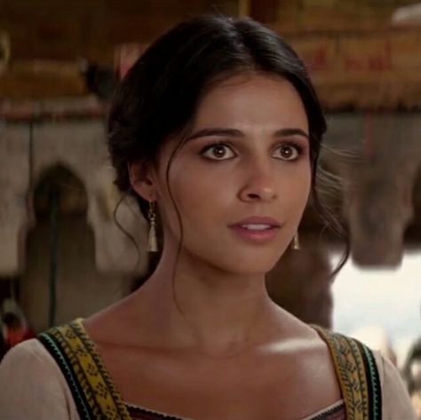 #aladdin live action #princess #jasmine #naomi #scott #lq #icon #disney #2019 Jasmine Aladdin Live Action, Naomi Scott Long Hair, Jasmine Naomi Scott, Naomi Scott Jasmine, Jasmine Live Action, Aladdin Live Action, Aladdin Art, Aladdin Live, Action Icon