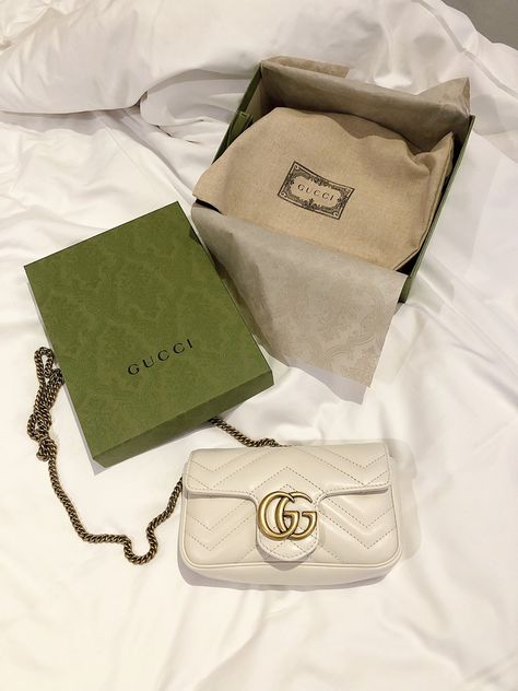 Outfits Formal, Iphone 8plus, Gg Marmont, Formal Casual, White Bag, Michael Kors Jet Set, Coffee Bag, Mini Bag, Hong Kong