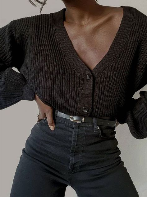 French Girl Outfits, Best Cardigans, Styling Tricks, Mens Fashion Blazer, 2020 Fashion Trends, Straight Crop Jeans, Cardigan Outfits, Menswear Inspired, French Girl