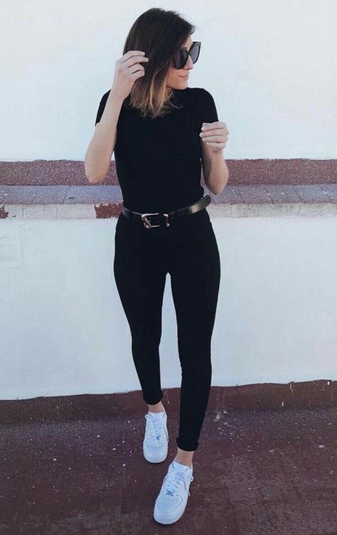 @AranzaDrive ❁ Jeans Trend, Cute Spring Outfits, Outfit Jeans, Looks Black, Pinterest Outfits, All Black Outfit, Looks Style, Mode Inspiration, Outfits Casuales