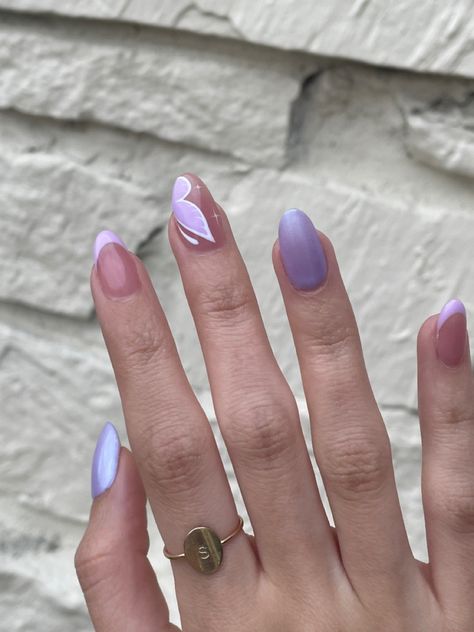 Lilac Nails Design Butterfly, Banquet Nails, Light Purple Butterfly, Light Purple Nails, Concert Nails, Butterfly Nail Designs, Lilac Nails, Purple Acrylic Nails, Purple Nail Designs