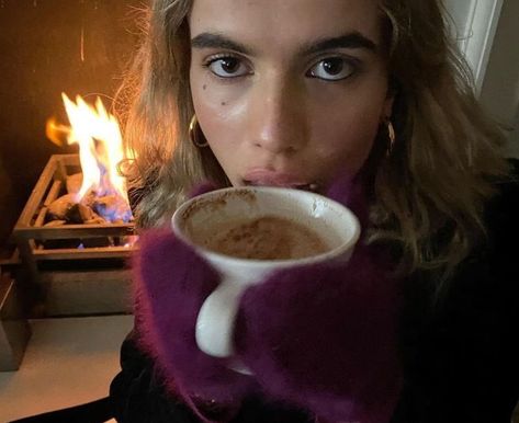 𝒑 on Twitter: "those darker evenings can be special at times… " This Is Your Life, Season Of The Witch, Best Seasons, Winter Aesthetic, Cold Season, Kate Moss, Winter Time, Fall Vibes, Winter Wonderland