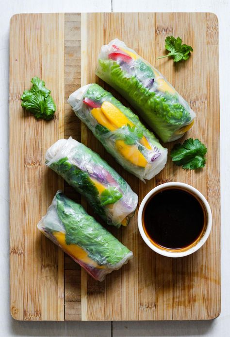 Packed with fresh, nutritious veggies and shredded chicken, these chicken rice paper rolls make an easy and healthy meal or satisfying snack! Shredded Chicken Rice, Chicken Rice Paper Rolls, Best Way To Cook Chicken, Way To Cook Chicken, Easy Peanut Sauce, Rice Paper Wraps, Homemade Peanut Sauce, Easy Shredded Chicken, Low Calorie Chicken