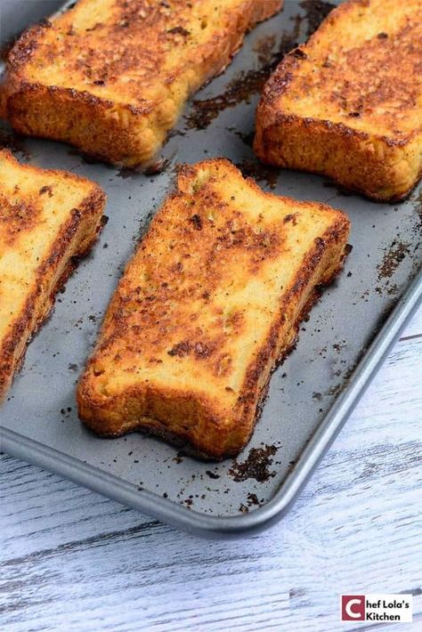 Cinnamon Butter Toast, Cinnamon And Sugar Toast, Crusted French Toast, Cinnamon Toast Recipe, Oven French Toast, Delicious French Toast Recipe, Oven Baked French Toast, Cinnamon Sugar Toast, Vanilla French Toast