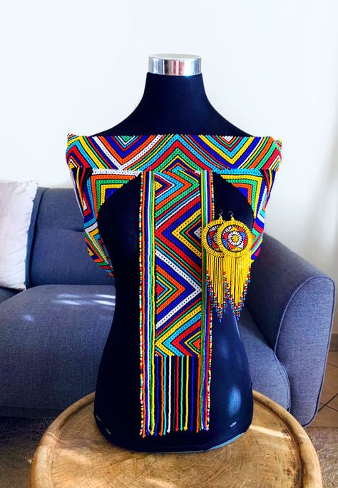 Cultural Accessories, Zulu Attire, Zulu Bride, Zulu Traditional Attire, Xhosa Attire, South African Traditional Dresses, Traditional Accessories, African Jewellery, Beads Inspiration