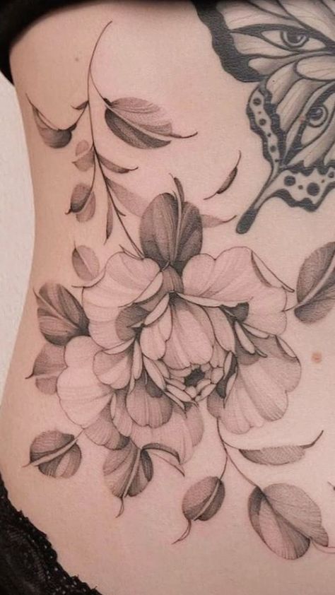 Delicate Peony Tattoo, Flores Tattoo Mujer, Peony Back Tattoo, Fineline Floral Tattoo, Chest Neck Tattoo, Tortoise Tattoo, Peony Flower Tattoos, Realistic Flower Tattoo, Flor Tattoo