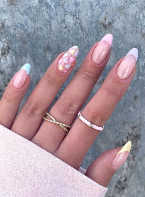 Pretty short valentine's day nails perfect for February Aesthetic Nail, Match Design, Pastel Nails Designs, Lilac Nails, Almond Nails Designs, Short Acrylic, Almond Acrylic Nails, Cute Gel Nails, White Nail