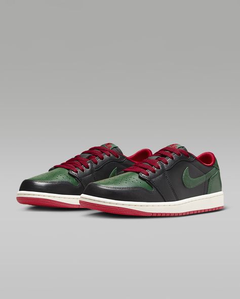 Air Jordan 1 Low OG "Black/Gorge Green" Women's Shoes. Nike.com Jordan Shoes For Women, Japanese Holidays, Nike Air Jordan 1 Low, Women's Shoes Accessories, New Uses, Nike Air Jordan 1, Air Jordan 1 Low, Jordan 1 Low, Air Jordan 1