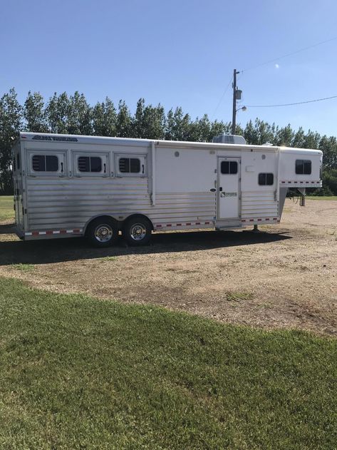 3 Horse Trailer With Living Quarters, Horse Trailers Living Quarters, Horse Trailer With Living Quarters, Ag Projects, Horse Trailer Living Quarters, Horse Trailers For Sale, Livestock Trailers, Buy A Horse, Dream Horse Barns