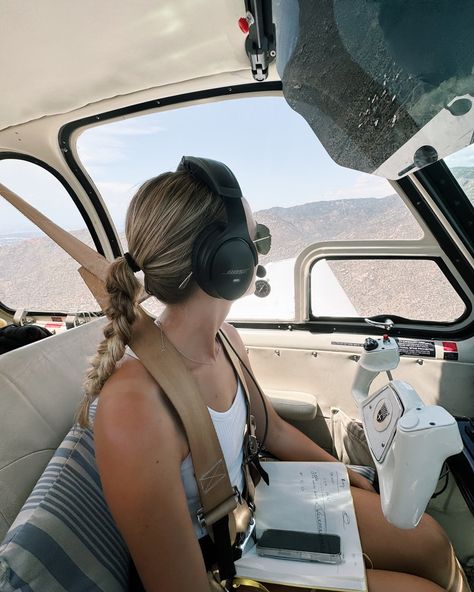 Stevie Triesenberg, Plane Vibes, Pilot Aesthetic, Pilot Girl, Same Time Next Year, Future Pilot, Pilot Career, Job Goals, Aviation Education