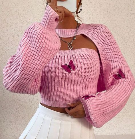 Dope Fashion Outfits, Crochet Short Dresses, Cute Sweater Outfits, Mode Crochet, Crochet Ladies Tops, Cute Dress Outfits, Crochet Clothing And Accessories, Quick Outfits, Classy Casual Outfits