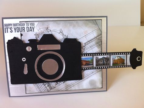 Camera card with a pull out filmstrip. Photos printed on strip. Seni Pastel, Hoco Proposals Ideas, Interactive Cards, Camera Cards, Film Strip, Birthday Cards Diy, Homecoming Proposal Ideas, Homecoming Proposal, Proposal Ideas