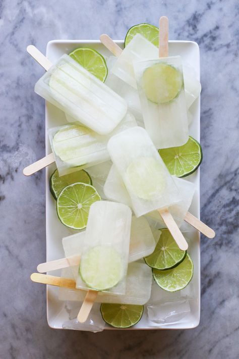 Lime Popsicle Recipes, Dairy Free Key Lime Pie, Lime Popsicles, Coconut Popsicles, Watermelon Mojito, Blueberry Lemonade, Homemade Popsicles, Popsicle Recipes, Fresh Figs