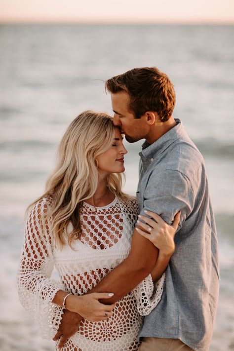 #couplesession #beachsession #floridaphotographer #floridaengagement #beachshoot #engaged #sarasotawedding #sarasotabeachwedding #coupleposes #engagementpose Engagement Shoot Beach Poses, Proposal Poses, Beach Fotos, Pre Wedding Photoshoot Beach, Bridal Era, Beach Anniversary, Engagement Beach, Couples Beach Photography, Proposal Photoshoot