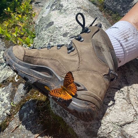 Hiking Shoes Aesthetic, Hiking Boots Aesthetic, Inktober 2024, Adventure Trip, Mountain Girl, Hiking Aesthetic, To My Parents, Hiking Boot, Granola Girl