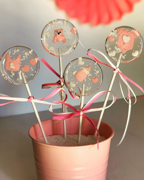 Easy Lollipop Recipe, Personalized Lollipops, Isomalt Lollipops, Diy Lollipops, Lollipops Diy, Gourmet Lollipops, Lollipop Recipe, Magic Tea, Candy Pop