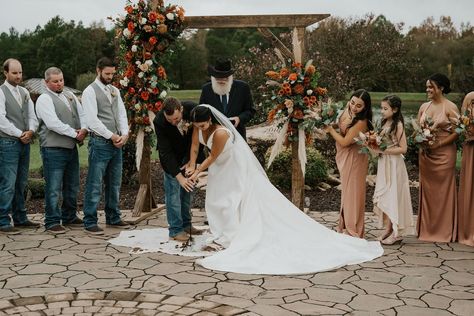 Here’s your sign to add a personal flare into your wedding ceremony! 🍂🤎 Last year one of our couples chose to personalize a cowhide rug by branding it with their initial— the perfect touch to their western inspired wedding and a great way to add a unique feature to their ceremony! ✨ Venue & Caterer | @atkinsonfarmsva Photography | @rohrbackstudios Wedding Planning | @rsgweddings.events Entertainment | @signaturedjs757 Florist | @sedgefieldflorist Photo Booth | @sillyshotzphotobooth #virgin... Branding Rug At Wedding, Wedding Rug, Country Theme Wedding, Country Theme, Year One, Cowhide Rug, Western Wedding, Ceremony Venue, Theme Wedding