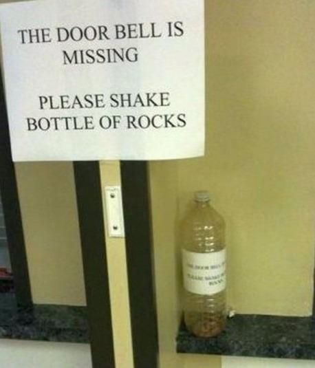 How to fix a broken door bell. Funny Note, Shake Bottle, Weekend Humor, Real Estate Humor, It Goes On, Laughter Is The Best Medicine, Made Me Laugh, Laugh Out Loud, Funny Signs