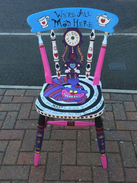 Alice In Wonderland Chair, Alice In Wonderland Furniture, Wonderland Furniture, Diy Alice In Wonderland, Alice In Wonderland Bedroom, Wonderland Room, Alice In Wonderland Garden, Alice In Wonderland Crafts, Alice In Wonderland Room