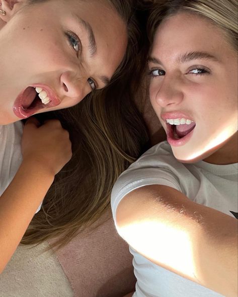 Maddie And Mackenzie, Kenzie Ziegler, Steve Lacy, Mackenzie Ziegler, Maddie Ziegler, Six Feet Under, Friendship Goals, New Song, Cute Friends