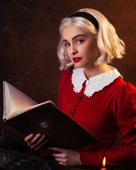 Blonde Hair Costumes, Sabrina Cosplay, Harry Potter Halloween Party, Pinterest Challenge, Light Ash Blonde, Sabrina Spellman, Fantasias Halloween, Short Blonde, Wig Making