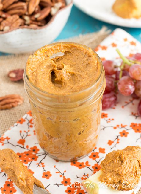 Pecan Pumpkin Butter, Pumpkin Butter Recipe, Canned Pumpkin Recipes, Pecan Pumpkin, Pecan Butter, Savory Pumpkin Recipes, Peanut Butter Oats, Flavored Butter, Pumpkin Butter