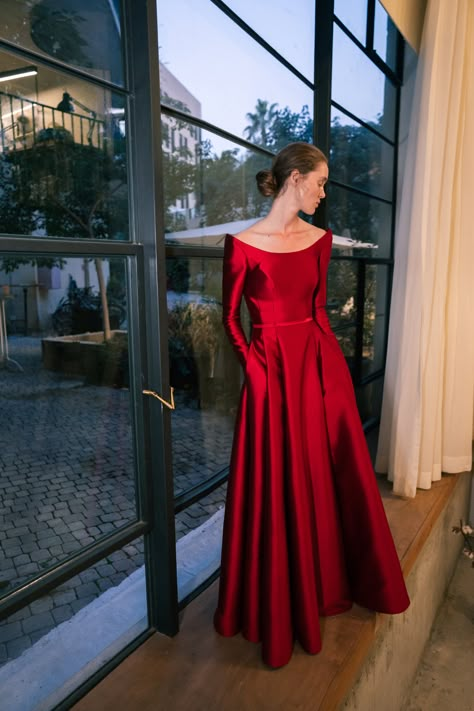 Gallery 1 — CHANA MARELUS Chana Marelus, Prom Dresses With Pockets, Occasion Dresses Wedding, Red Gowns, فستان سهرة, Satin Prom Dress, A Line Gown, Red Prom Dress, Red Wedding