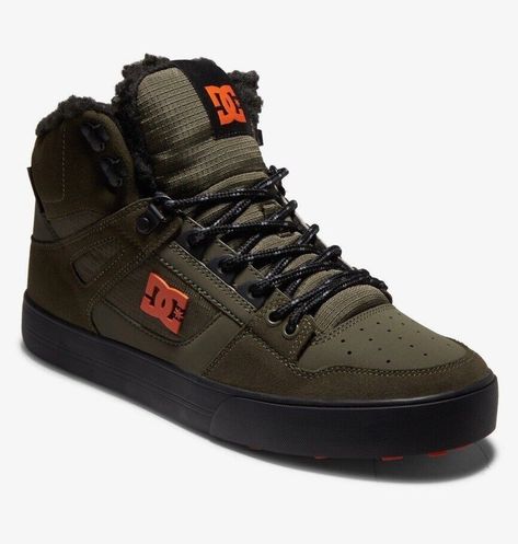 DC SHOES PURE HIGH TOP WNT DUSTY OLIVE GREEN & ORANGE WINTER TRAINERS BOOTS Features Mix of nubuck and ballistic nylon Metal logo TPU eyelets Round laces Shearling lining Foam padded tongue and collar for added comfort and support Wrap Cupsole construction   Composition   Upper: Leather (cow), Lining: Textile, Outsole: Rubber  _gsrx_vers_1608 (GS 9.5 (1608)) Dc Shoes Pure, Skate Man, High Top Boots, Snowboard Boots, Shoe Carnival, Trainer Boots, Winter Tops, Dc Shoes, Winter Shoes