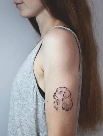 Cavalier King Charles Spaniels are such cute dogs! These dog tattoo ideas are also super cute! Cavalier Tattoo, Cavalier King Charles Spaniel Tattoo, Cavalier King Spaniel, King Spaniel, Cavalier Dog, Mary Tattoo, All Breeds Of Dogs, Most Beautiful Dogs, Beautiful Dog