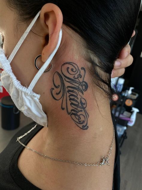 Mother Neck Tattoo, Portuguese Tattoo, Writing Fonts, Lettering Tattoo, Mom Tattoos, Tattoo Lettering, Neck Tattoo, Tattoo Studio, Polynesian Tattoo