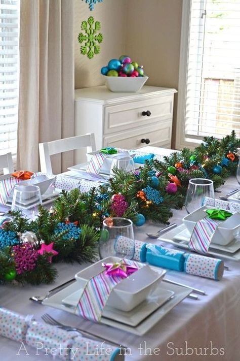 The perfect Christmas table decoration is way more difficult to put through than it may initially seem. A good table decoration must go with your theme and every decorative item used must complement each other. While there’s definitely an option to purchase the decoration required for creating the... Christmas Table Decor, Christmas Dinner Table, Christmas Tablescape, Dinner Table Decor, Christmas Tablescapes, Christmas Table Settings, Noel Christmas, Elegant Christmas, Modern Christmas