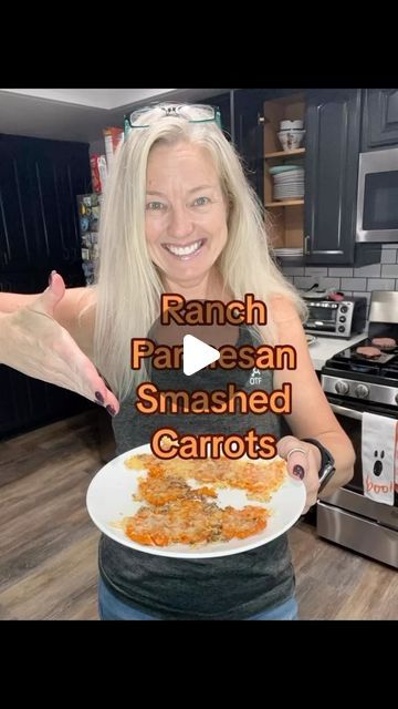 Smashed Baby Carrots With Parmesan, Smashed Carrots With Parmesan And Ranch, Crispy Ranch Baby Carrots, Smashed Steamed Carrots, Smash Carrots, Smashed Carrots With Parmesan, Smashed Carrots, Baked Carrots Recipe, Carrots In Oven