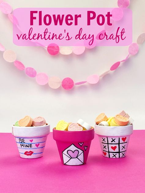 Valentine Art Projects, Pot Diy, Valentine's Day Crafts, Diy Valentine's Day Decorations, Valentine Day Cupcakes, Painted Plant Pots, Flower Pot Crafts, Valentines Cupcakes, Diy Flower Pots